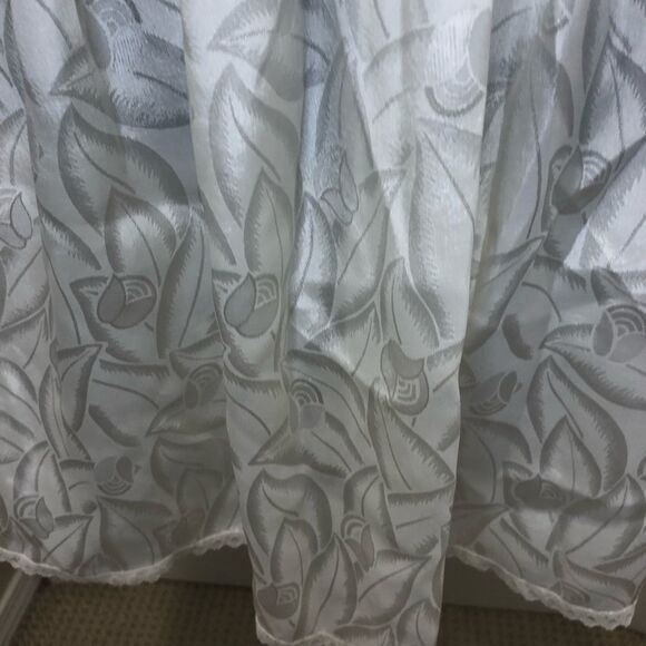 Erika Taylor vintage off white negligee nightgown, size medium - Picture 7 of 16